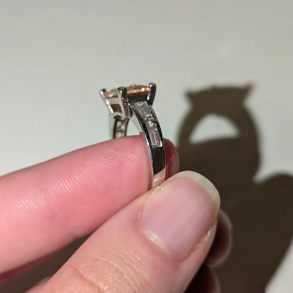 Ring - Picture 5 of 5